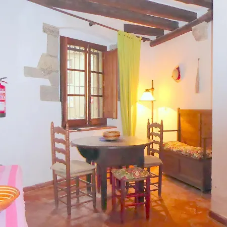 Casa De Piedra Del Siglo Xvii Restaurada Con Encanto, 8 Personas, En - Es-228-96 Holiday home