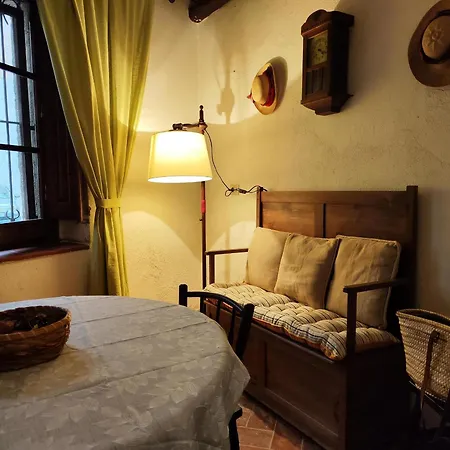 Casa De Piedra Del Siglo Xvii Restaurada Con Encanto, 8 Personas, En - Es-228-96 Castello  D'Empuries
