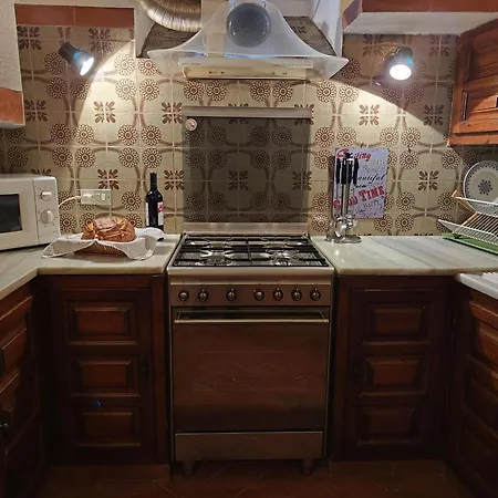 Casa De Piedra Del Siglo Xvii Restaurada Con Encanto, 8 Personas, En - Es-228-96 *