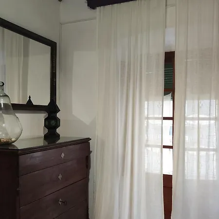 Casa De Piedra Del Siglo Xvii Restaurada Con Encanto, 8 Personas, En - Es-228-96