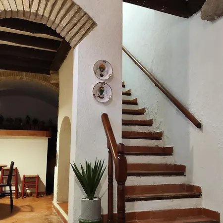Casa De Piedra Del Siglo Xvii Restaurada Con Encanto, 8 Personas, En - Es-228-96
