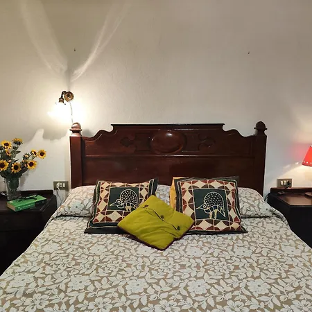 Casa De Piedra Del Siglo Xvii Restaurada Con Encanto, 8 Personas, En - Es-228-96 Feriehus *